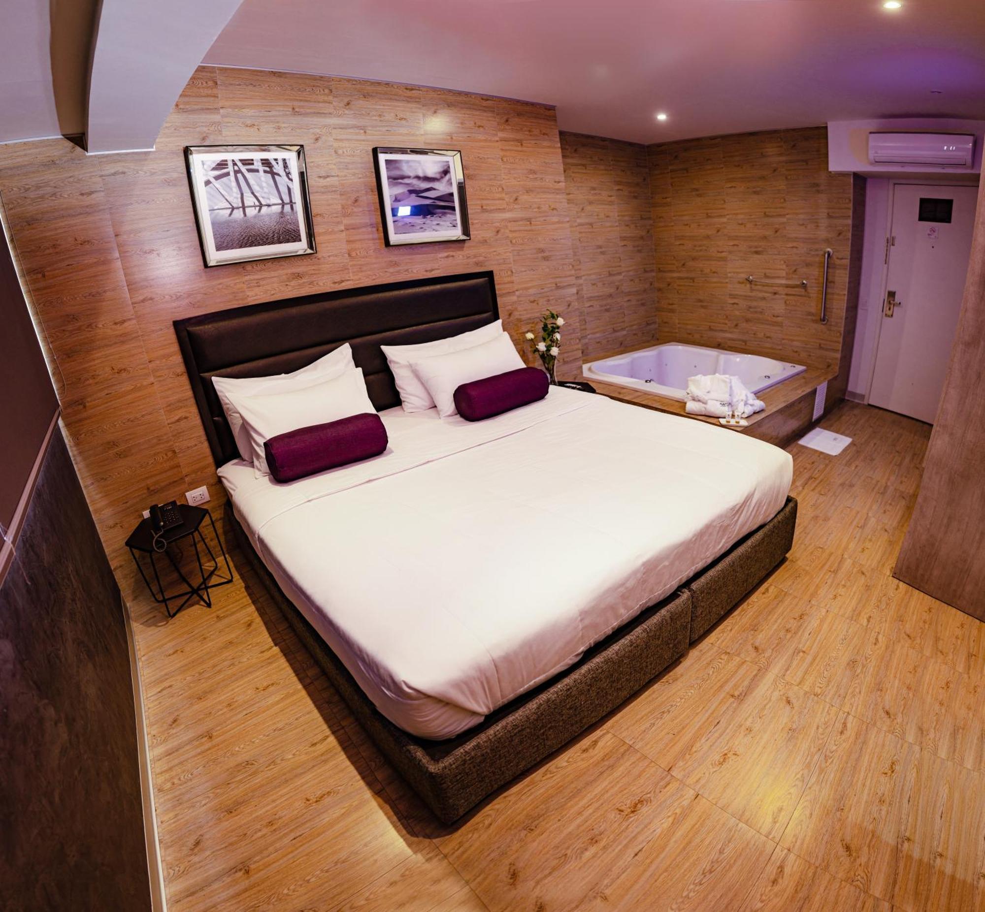 Awqa Hoteles - Sede Natasha Trujillo Buitenkant foto